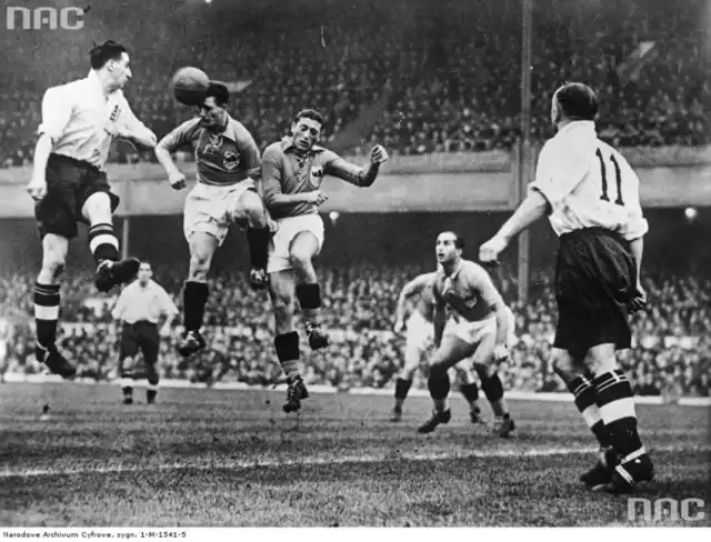 Fragment meczu Anglia – reszta świata w Londynie, 1938-10.