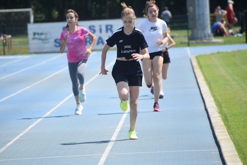 Pierwsze zawody lekkoatletyczne w czasach koronawirusa - ZDJĘCIA