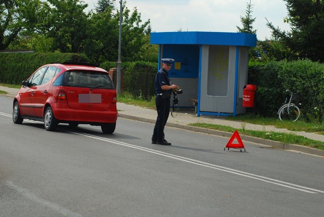 Wypadek w Jarocinie: Rowerzystka potrącona na pasach