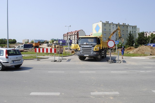 Skrzyżowanie drogi krajowej nr 91 z budowaną Nowosuchostrzycką.