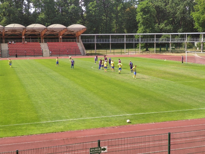 Stal Brzeg pokonuje 2:1 Lechię Zielona Góra w pierwszej...