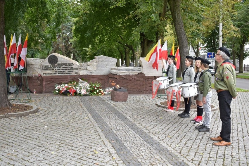 Inowrocław. Obchody 81. rocznicy wybuchu II wojny światowej z udziałem przedstawicieli środowisk patriotycznych 