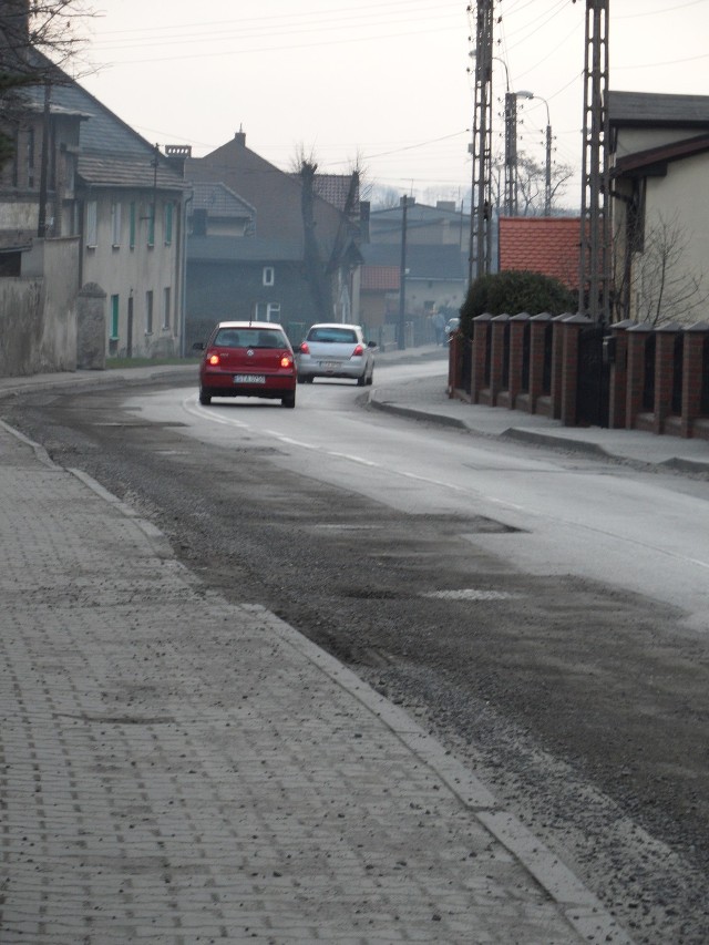 Ulica Radzionkowska w Bobrownikach Śląskich