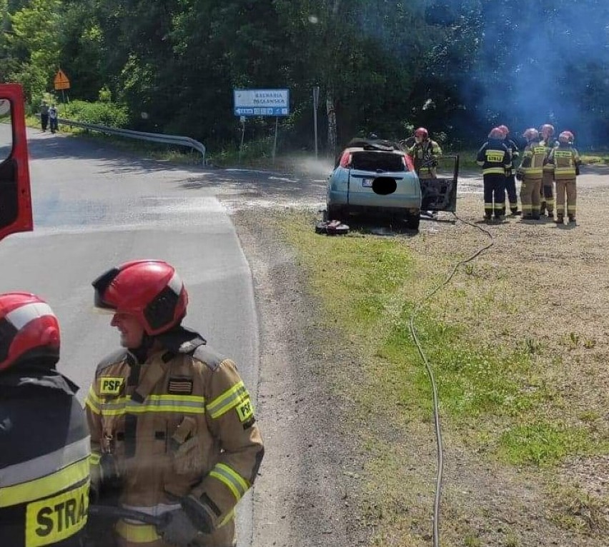 Na drodze w Grochowcach koło Przemyśla zapalił się ford focus [ZDJĘCIA] 