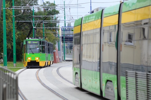 Od samego rana tramwaje nie kursują już dolnym odcinkiem trasy PST. Z tego powodu zmienił się rozkład jazdy na liniach 12, 14, a także 19