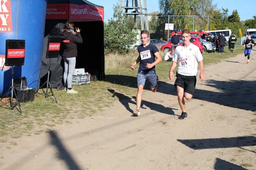 Biegacze z kłobuckiej "Jedynki" na podium ZDJĘCIA 