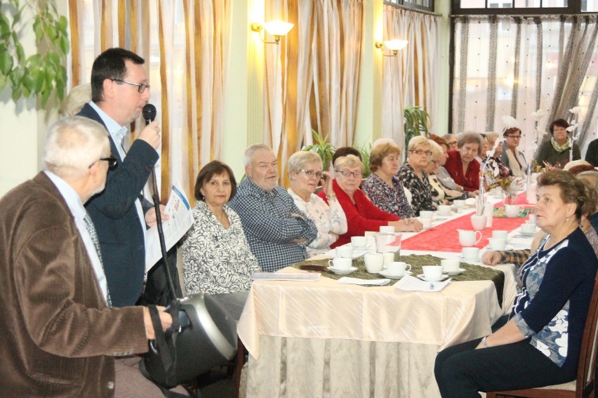 Spotkanie mikołajkowe krotoszyńskich seniorów [ZDJĘCIA]