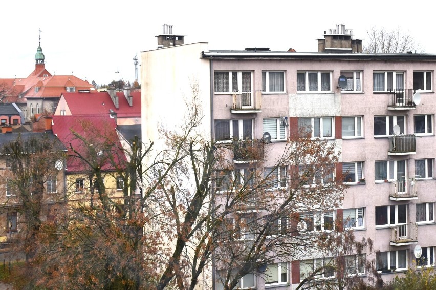Lokatorskie kłopoty z ogrzewaniem w Sławnie - blok spółdzielczy, 4 piętro