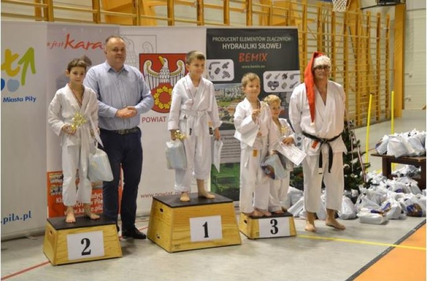 Medale krajeńskich karateków