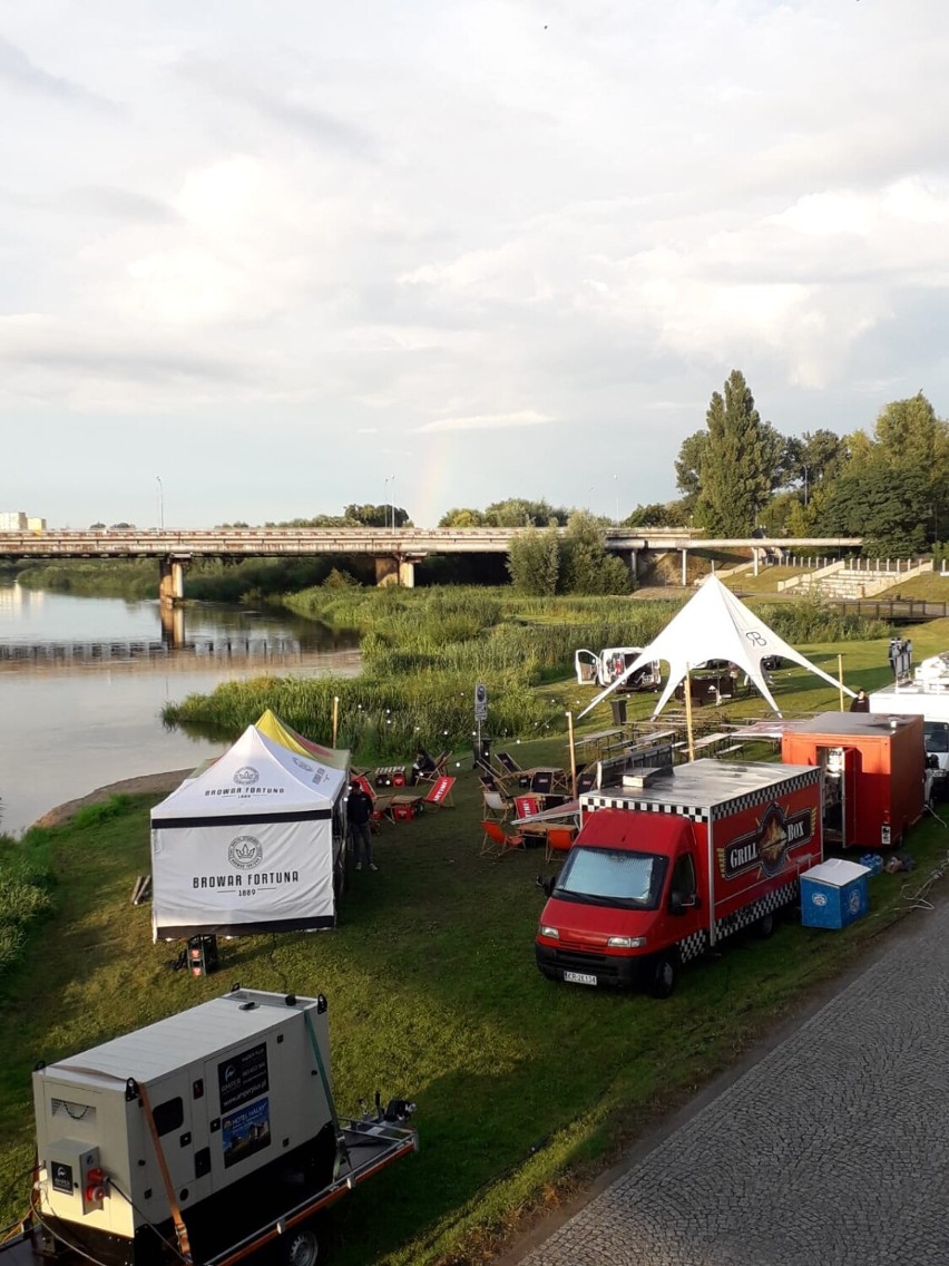 Pogoda pokrzyżowała plany konińskim miłośnikom food trucków