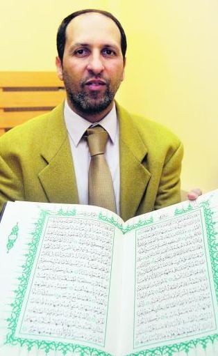 Youssef Chadid jest imamem wspólnoty muzułmańskiej w...