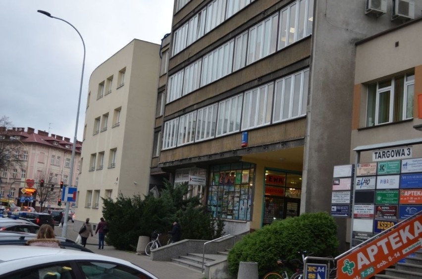 Budynek przy Targowej 1 w Rzeszowie straszy mieszkańców od...