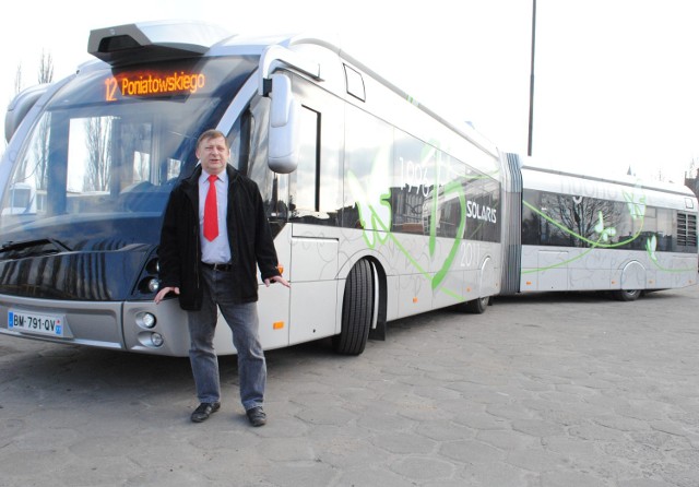 Marian Bereza, kierowca Veolii, będzie testował autobus