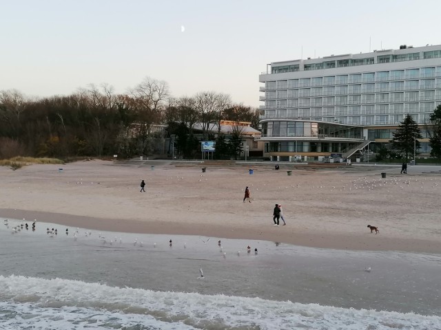 Niedziela na plaży w Kołobrzegu