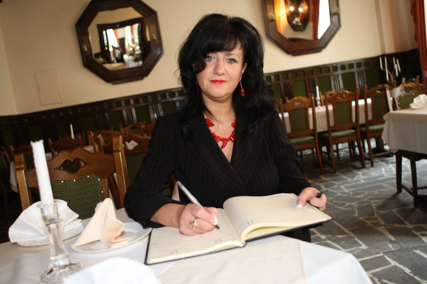 Bożena Hołowienko, zarządza Restauracją "Staromiejską" w...