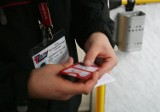 Mniej kontroli biletów w komunikacji w Szczecinie. Część kontrolerów odeszła z pracy