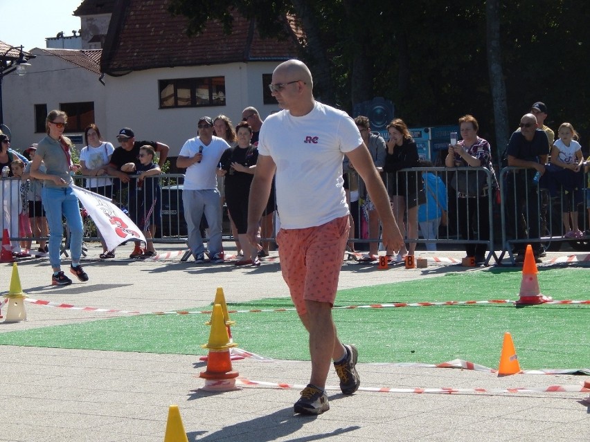 Pokazy zdalnie sterowanych aut na usteckiej promenadzie (zdjęcia)