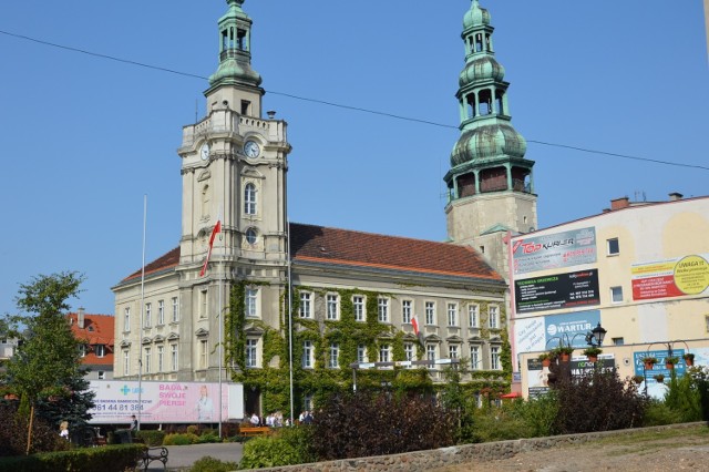 Zadłużenie Szprotawy na koniec 2018 roku sięgnęło prawie 70 mln zł, przy budżecie  90 mln budżecie gminy.  Sprawę nieprawidłowości w finansach gminy zbada prokuratura.