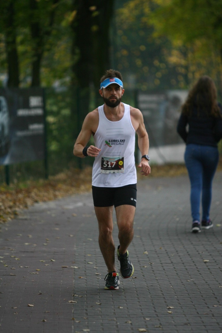 Pierwsza Dycha do Maratonu 2018. 1177 osób zameldowało się na mecie. Pierwsze miejsce zajął Piotr Stochmalski (ZDJĘCIA, WYNIKI)