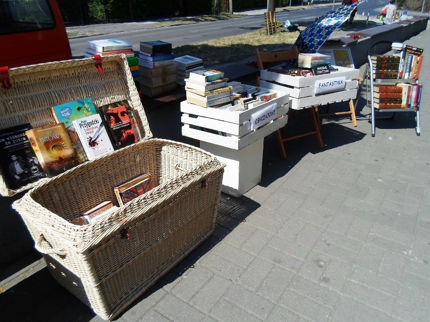 Bookcrossing w Inowrocławiu: nowe książki dla mieszkańców, turystów i podróżnych [zdjęcia]