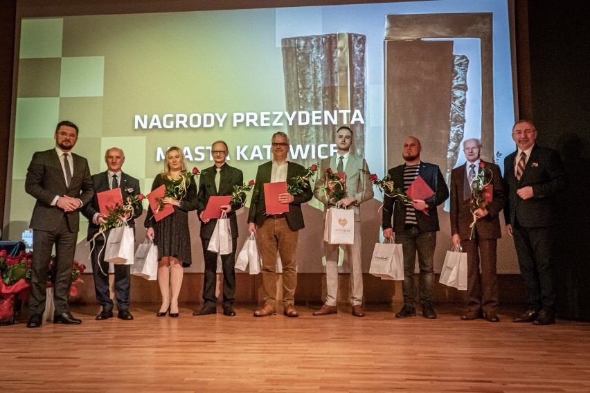 Prezydent Katowic wręczył nagrody i wyróżnienia za...