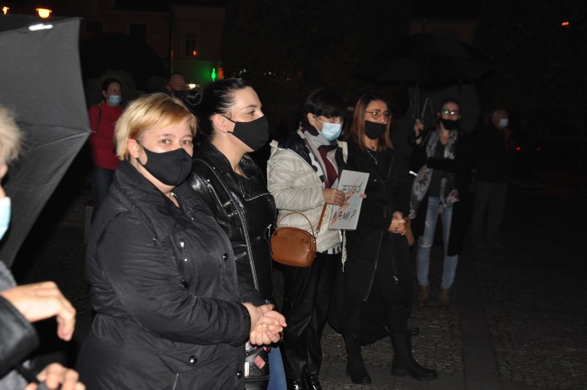 Strajk Kobiet. Burmistrz Arkadiusz Ptak i większość radnych miejskich krytykują wyrok TK w sprawie prawa aborcyjnego