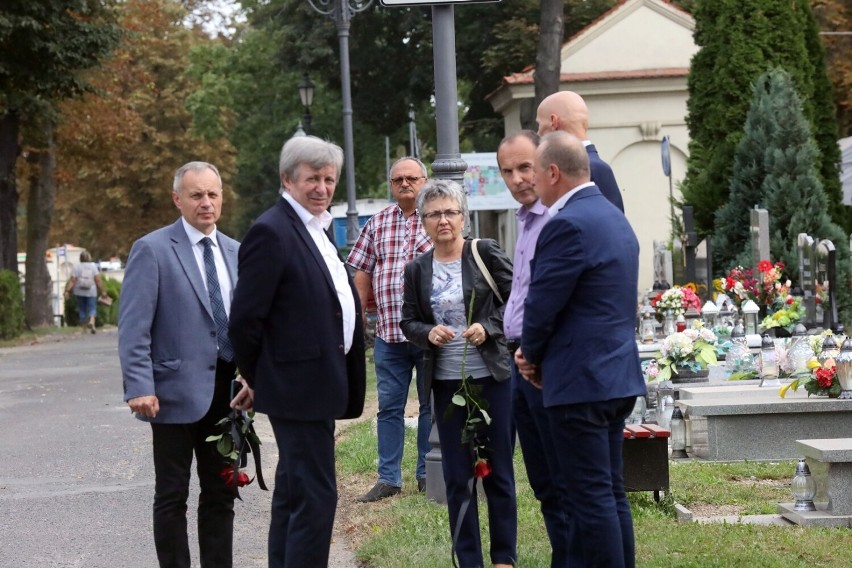 Pogrzeb Ryszarda Białka w Legnicy. Wiceprezydenta miasta żegnały setki osób