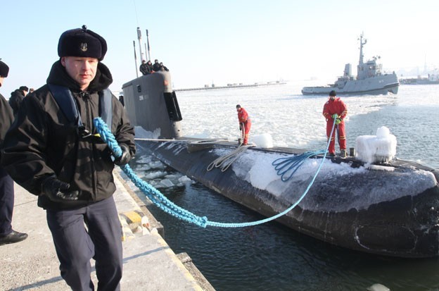 ORP Bielik zakończył misję na Morzu Śródziemnym i... spóźnił się na powitanie w Gdyni