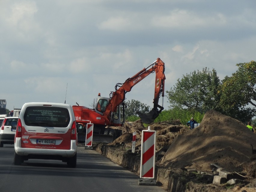 Ścieżka rowerowa w budowie