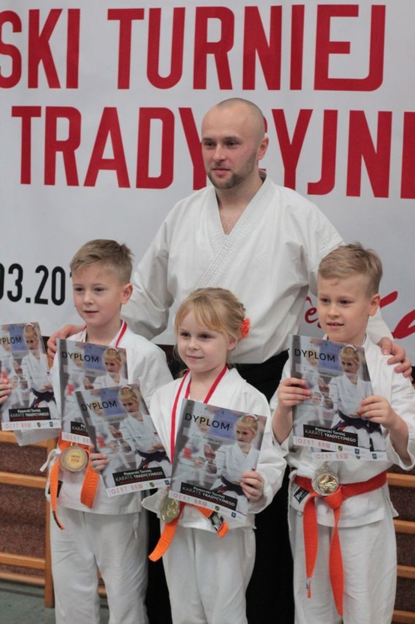 Wielki sukces bytowskich karateków w Pomorskim Turnieju w Karate Tradycyjnym [ZDJĘCIA] 