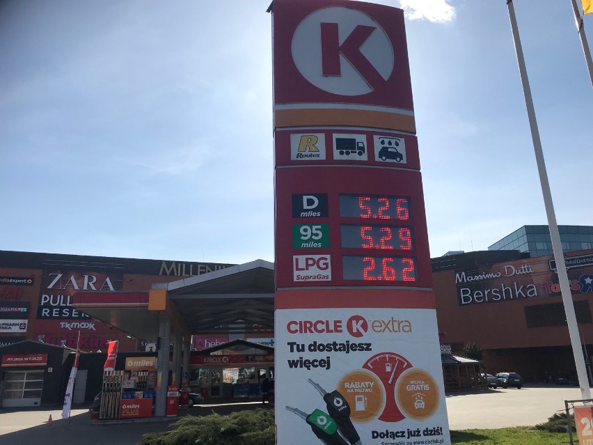 Ceny paliw w Rzeszowie. Jest drogo! Gdzie można tankować taniej?