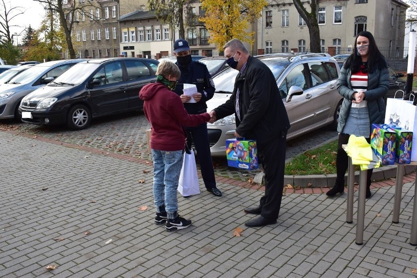 KPP Stargard. Rozstrzygnięcie konkursu „Pomaganie mamy we krwi” 