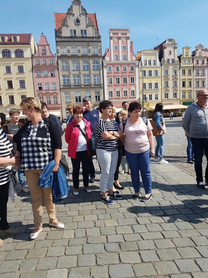 Mieszkańcy Osiedla nr 4 "Rodzinnego" na wspólną wycieczkę pojechali do Wrocławia