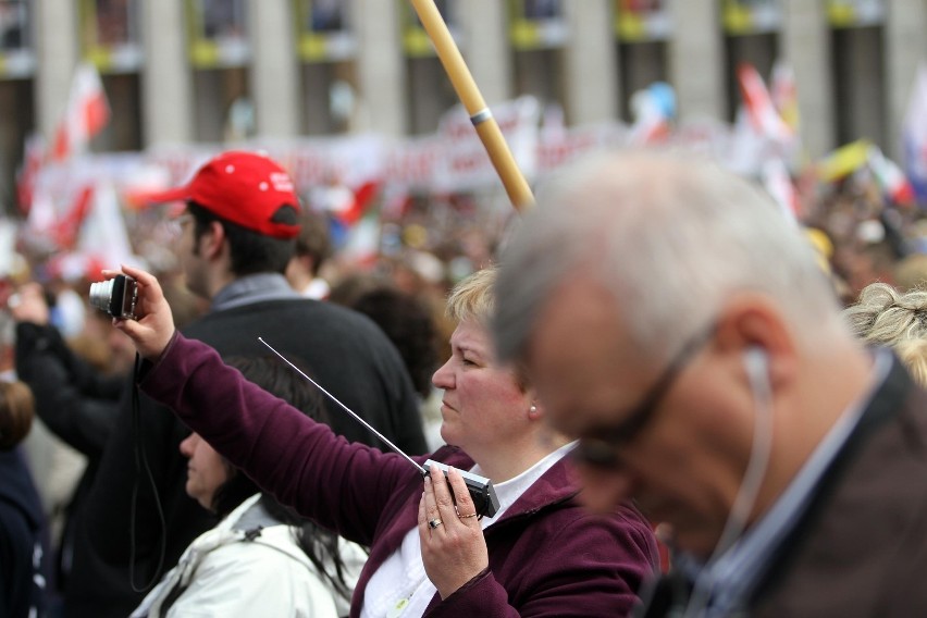 Msza beatyfikacyjna Jana Pawła II na placu św. Piotra [ZDJĘCIA]