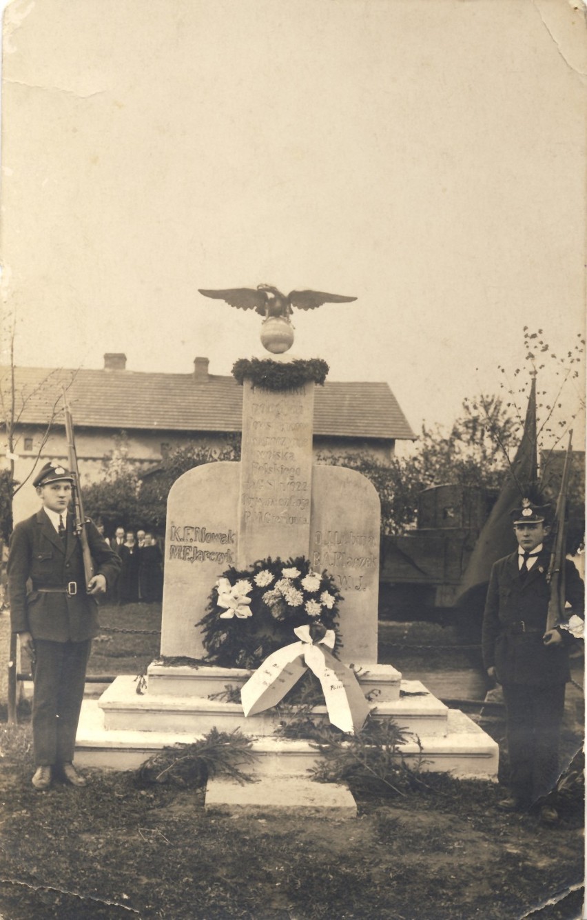 ok. 1935 r., pomnik już niestniejący