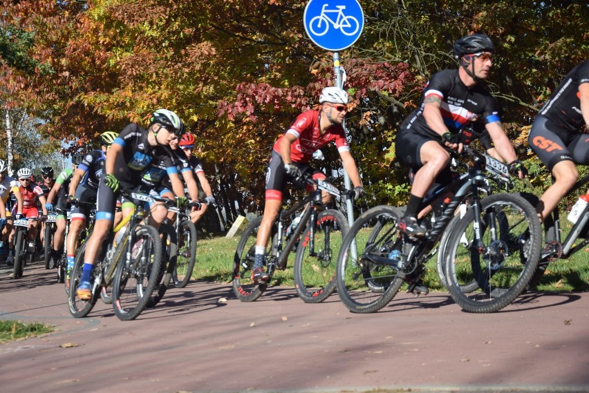 Bike Atelier MTB Maraton w Dąbrowie Górniczej. Ponad 1000 osób na starcie [ZDJĘCIA]