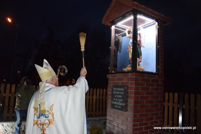 Kapliczka św. Michała Archanioła stanęła w Szczurach na 100-lecie odzyskania niepodległości