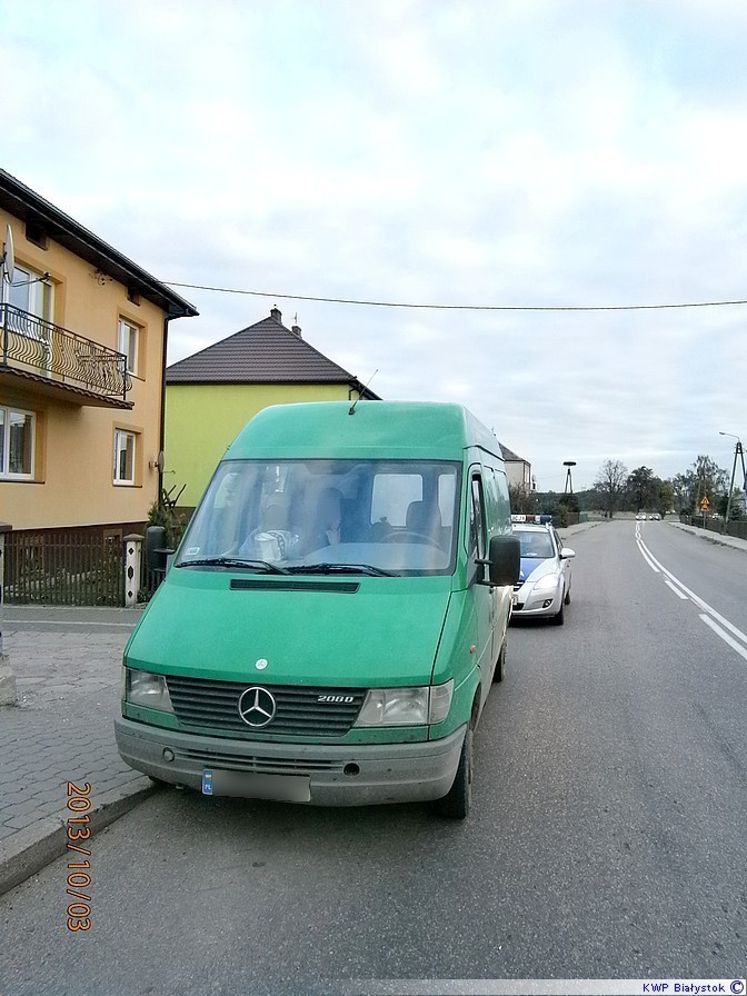 Zatrzymany bus w Borkowie. Dodatkowe 13 podróżowało w części...