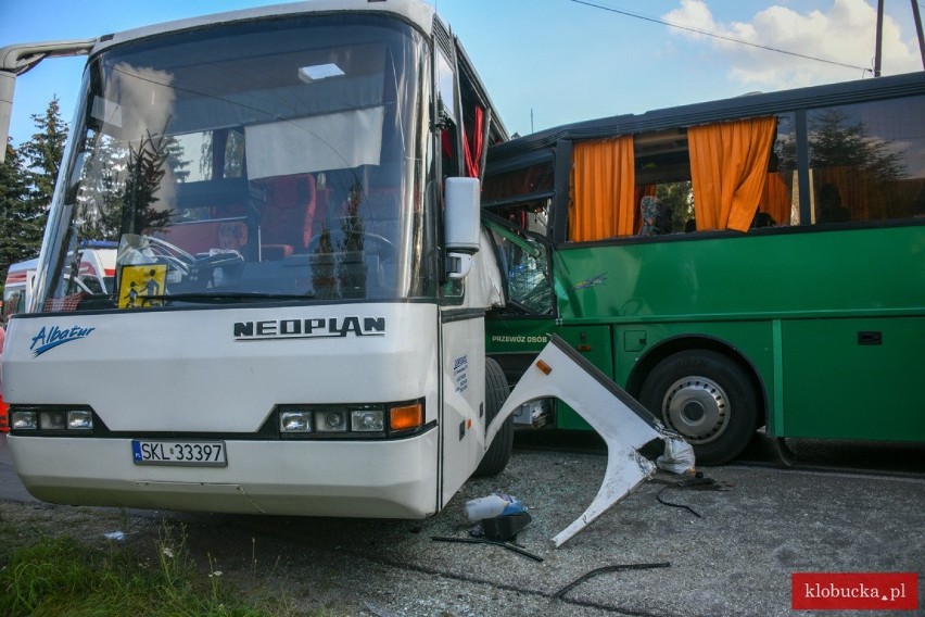 W Pankach zderzyły się dwa autokary, wiozące dzieci....