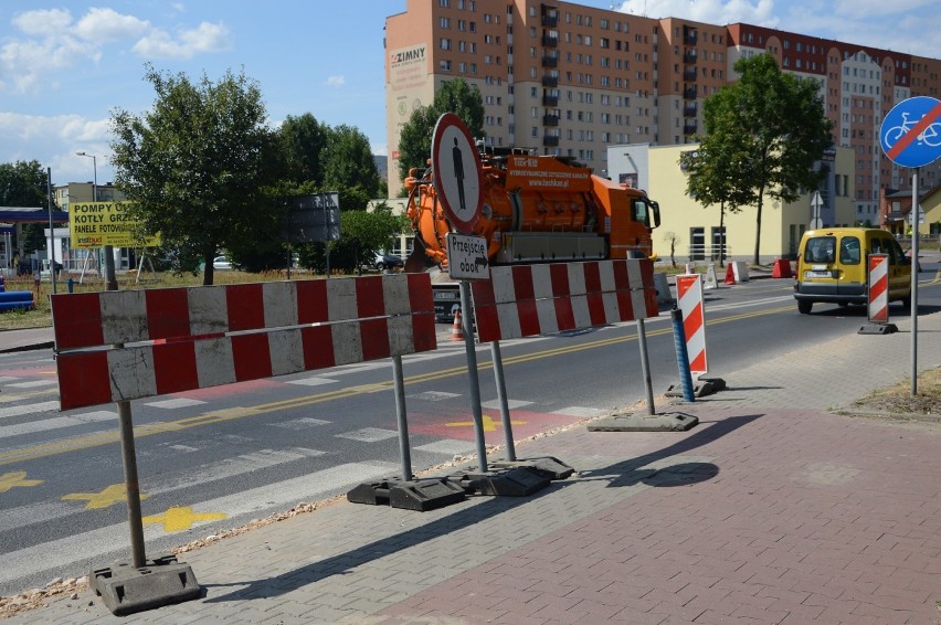 Ruszyła budowa ronda na ulicy Wojska Polskiego. Utrudnienia dla kierowców [ZDJĘCIA]