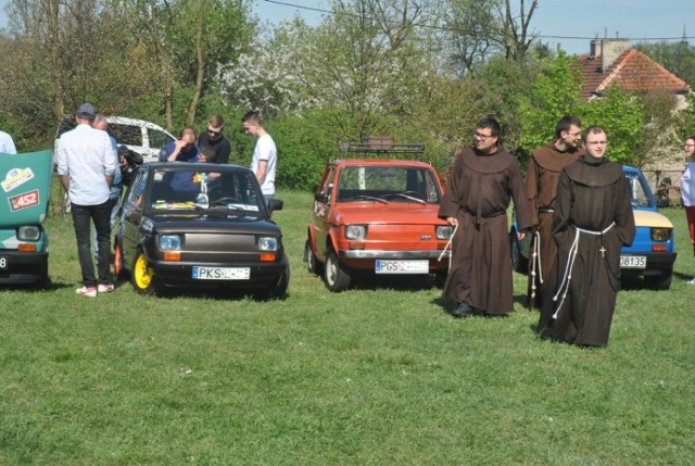 Zlot fiatów 126p w Osiecznej