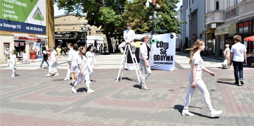 Co tu się odbywa 2021: w akcji teatry Pachmilanka i Zza...