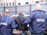 Bydgoszcz: Oszust w rękach policji. Babcia wykazała się czujnością [ZDJĘCIA]