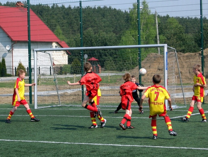 Turniej rozegrano na stężyckim Orliku