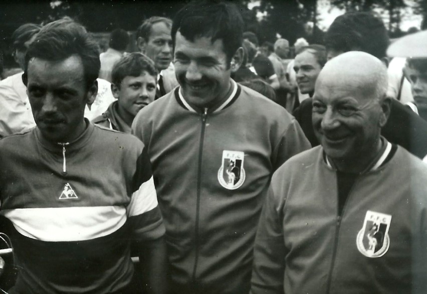 Od lewej: Ladislav Zakretta, Regis Ovion i trener francuskiej kadry