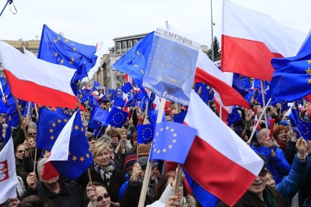 Polacy w zdecydowanej części są euroentuzjastami.