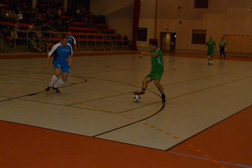 Złotowska Liga Futsalu: W hicie drugiej kolejki Konmet wygrał z ekipą Old Stars [GALERIA]