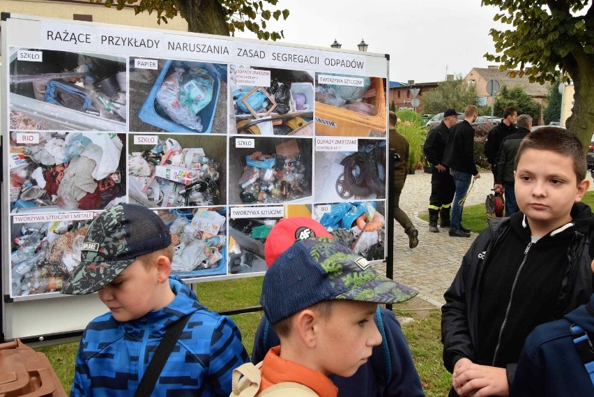 Na Rynku w Gniewkowie 25 września odbył się III Festyn...