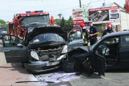 Łapczyca: wypadek na drodze krajowej nr 4. Ranni w szpitalu [ZDJĘCIA]