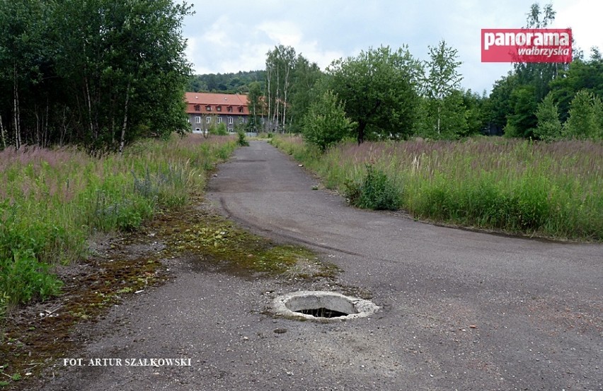 Teren przyszłego centrum przesiadkowego Wałbrzych Centrum,...